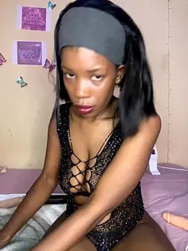 Snapshot of Caramel_Mellow chatting on 09/19/25, 08:16 Caramel Mellow online show from 09/19/25, 08:16