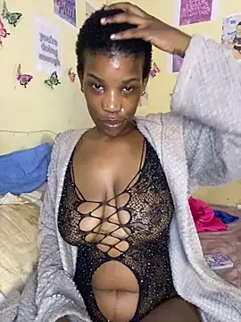 Snapshot of Caramel_Mellow chatting on 10/02/25, 08:05 Caramel Mellow online show from 10/02/25, 08:05