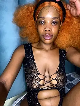 Snapshot of Caramel_Mellow chatting on 01/16/26, 11:31 Caramel Mellow online show from 01/16/26, 11:31