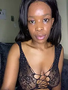 Snapshot of Caramel_Mellow chatting on 03/15/26, 10:38 Caramel Mellow online show from 03/15/26, 10:38