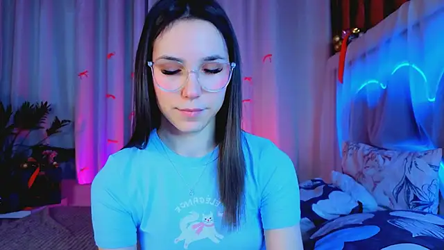 -CindyLou online show from 01/13/26, 05:35