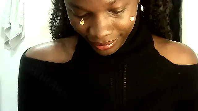 Snapshot of Chatdoll2 chatting on 09/22/25, 12:18 Chatdoll2 online show from 09/22/25, 12:18