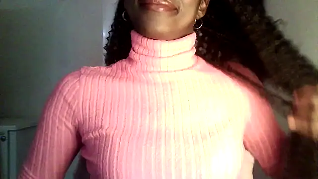 Snapshot of Chatdoll2 chatting on 10/05/25, 05:00 Chatdoll2 online show from 10/05/25, 05:00