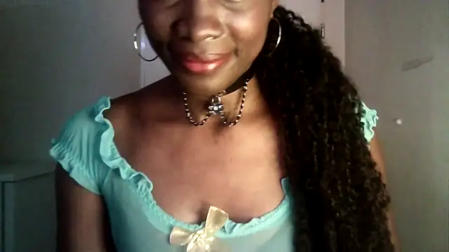 Snapshot of Chatdoll2 chatting on 10/23/25, 05:01 Chatdoll2 online show from 10/23/25, 05:01