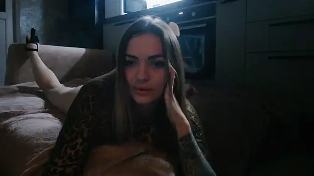 MoonChristie online show from 09/26/25, 07:51