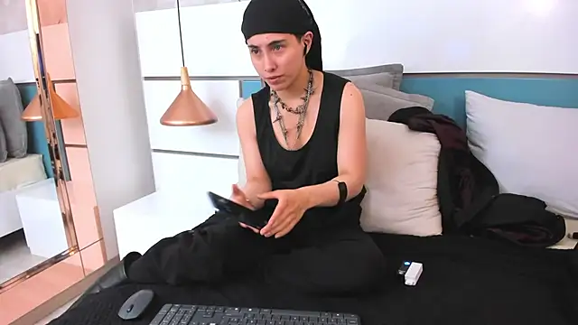 Ashkoreh online show from 03/07/26, 09:34