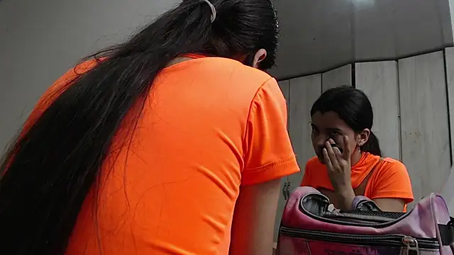 pinky f00x online show from 09/25/25, 11:19