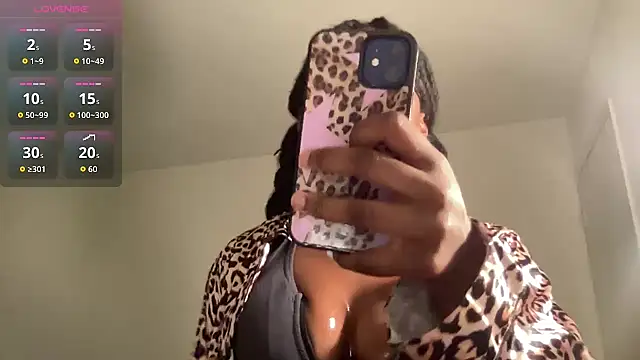 maskedgirl5005 online show from 10/26/25, 03:45