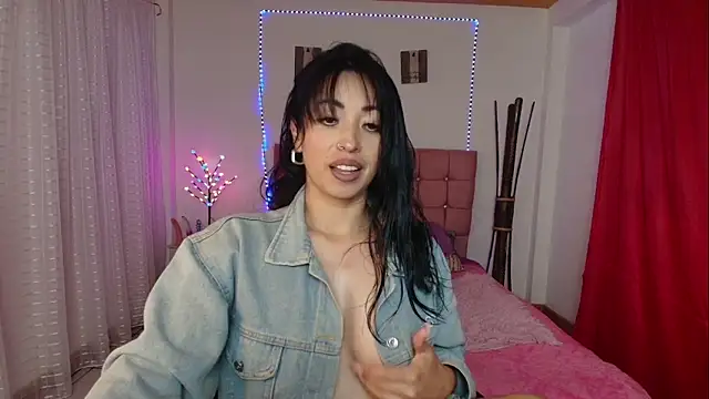 hannagomez 24 online show from 03/03/26, 12:28