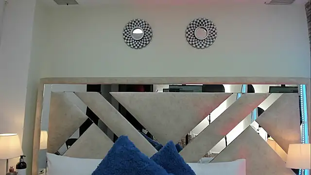 ximena vasquez8 online show from 04/20/26, 04:15