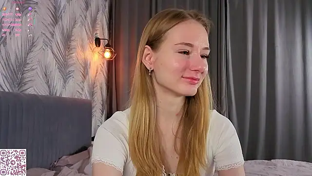 ElvinaRose online show from 02/02/26, 02:21