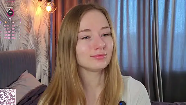 ElvinaRose online show from 04/03/26, 05:27