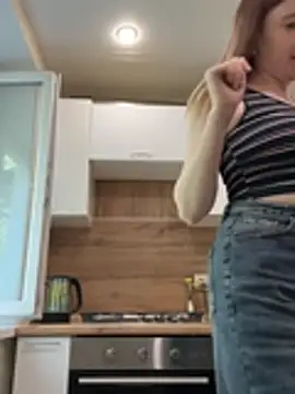Snapshot of Cum_girlss chatting on 06/29/26, 05:03 Cum girlss online show from 06/29/26, 05:03