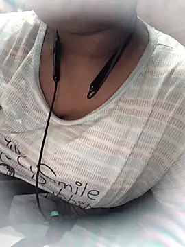 Cute Amiya online show from 09/14/25, 07:46