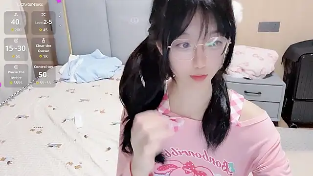 Snapshot of Pao7oO chatting on 02/21/26, 03:57 Pao7oO online show from 02/21/26, 03:57