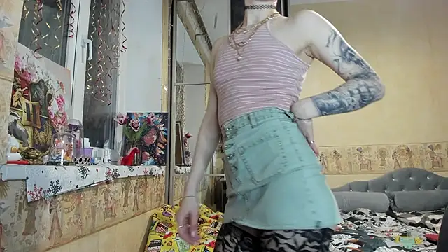 WatsonMi online show from 03/08/26, 04:33