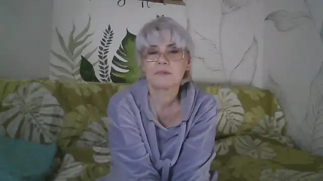 Catty Lady online show from 01/14/26, 07:30