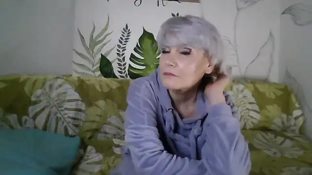 Catty Lady online show from 01/18/26, 06:44