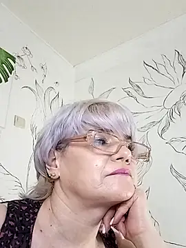 Catty Lady online show from 03/03/26, 07:53