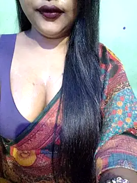 Snapshot of JIYA-04 chatting on 11/16/25, 01:49 JIYA-04 online show from 11/16/25, 01:49