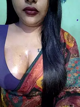 Snapshot of JIYA-04 chatting on 11/20/25, 02:39 JIYA-04 online show from 11/20/25, 02:39