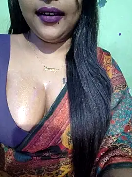 Snapshot of JIYA-04 chatting on 12/03/25, 12:58 JIYA-04 online show from 12/03/25, 12:58