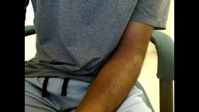 pranastro00 online show from 11/17/25, 10:21