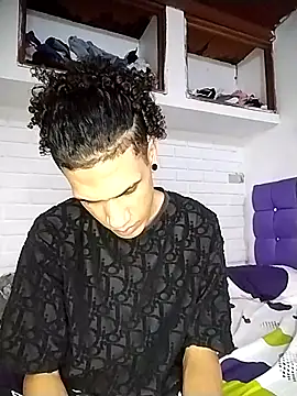 Gabriel Stone online show from 12/19/25, 05:03