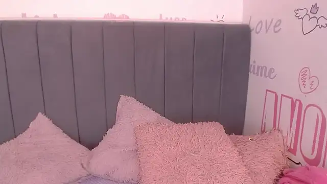 SachaBratz online show from 02/04/26, 01:06