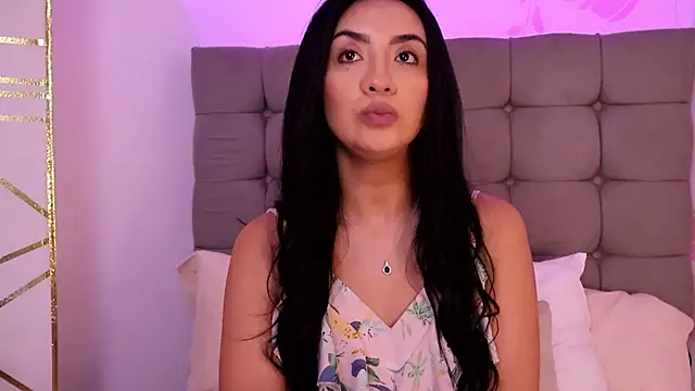 Snapshot of ana_riveros chatting on 07/22/26, 01:47 ana riveros online show from 07/22/26, 01:47