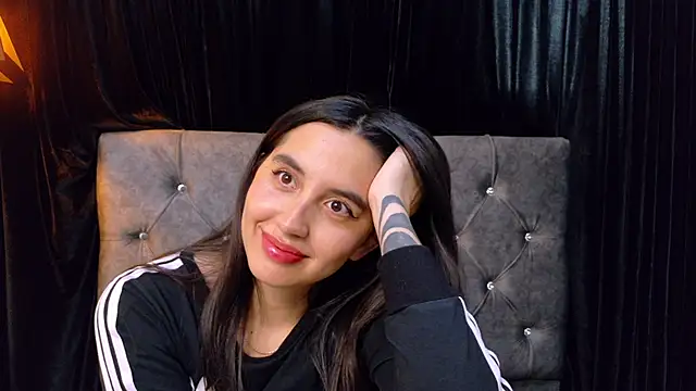 kaylee lee online show from 09/26/25, 08:35