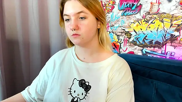 Julia Jips online show from 09/26/25, 11:09