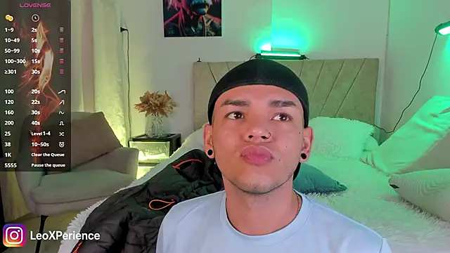 Snapshot of jhosepMoreno chatting on 10/16/25, 12:50 jhosepMoreno online show from 10/16/25, 12:50