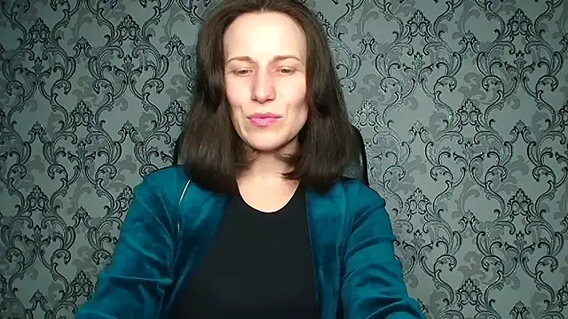 Kelly Kisss online show from 02/04/26, 12:11