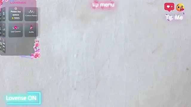 Snapshot of naomi_powel chatting on 11/11/25, 09:59 naomi powel online show from 11/11/25, 09:59