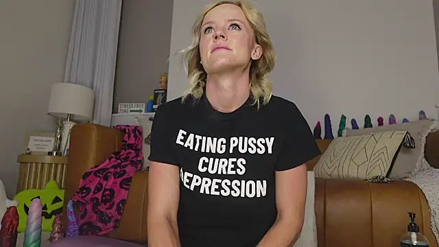 Taylorlove303 online show from 10/24/25, 10:11