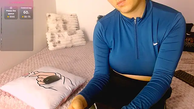 hannia baileys online show from 10/26/25, 11:20