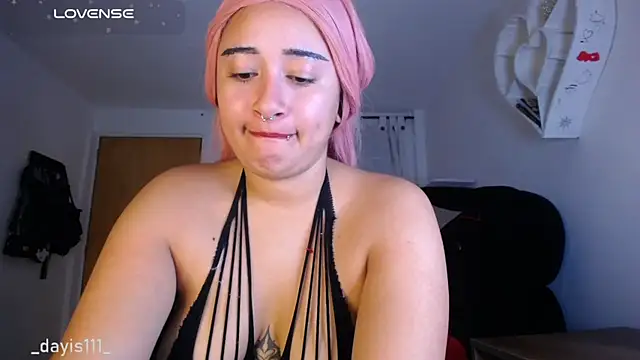 dayis sweet online show from 04/15/26, 01:56