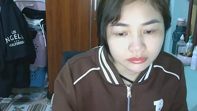 Uhem112 online show from 11/24/25, 01:11