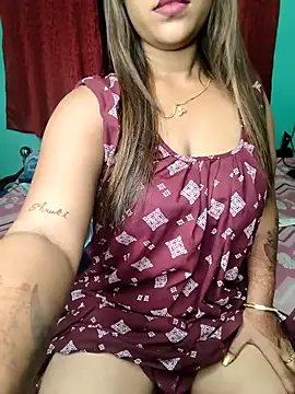 Snapshot of Miss_Mayaa_ chatting on 12/01/25, 04:12 Miss Mayaa online show from 12/01/25, 04:12