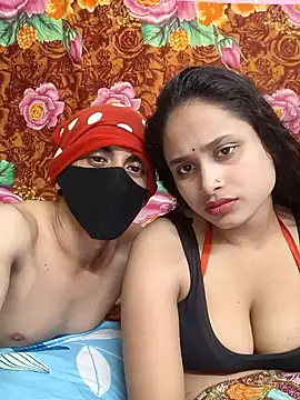 Seducing couple online show from 09/21/25, 07:15