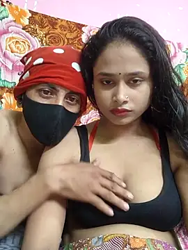 Seducing couple online show from 09/26/25, 05:00