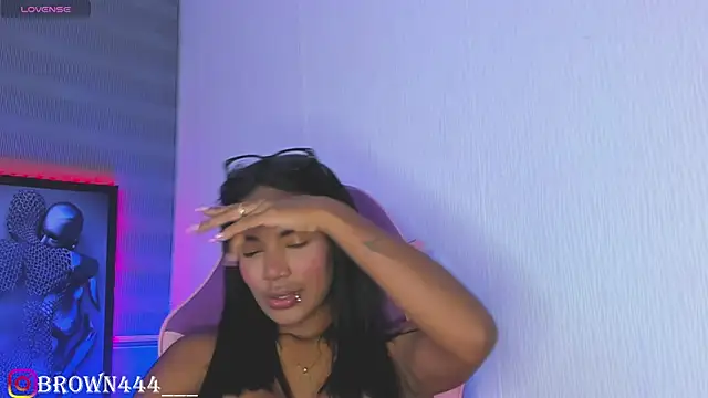  naomibrown  online show from 04/23/26, 03:52