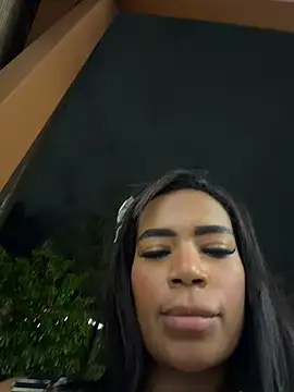 Snapshot of _naomibrown_ chatting on 05/24/26, 12:04 naomibrown online show from 05/24/26, 12:04