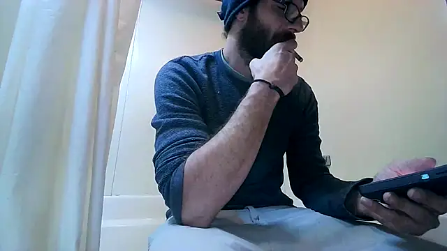 Snapshot of ChristopherMeade chatting on 10/17/25, 12:01 ChristopherMeade online show from 10/17/25, 12:01