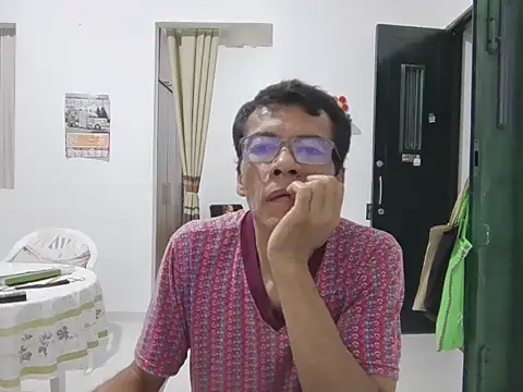 skinnylatino51 online show from 10/14/25, 12:11