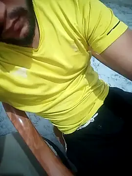 Kartikkartik8595 online show from 11/18/25, 06:56