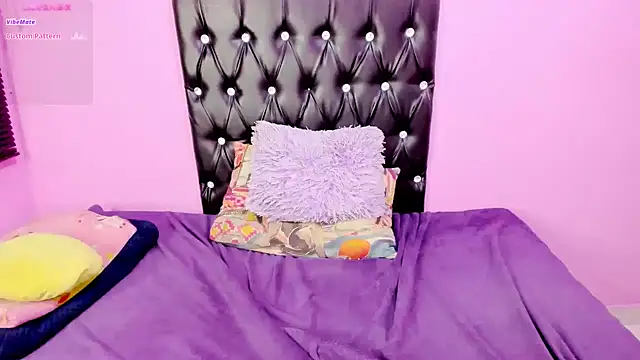 INDIANFLAME online show from 01/22/25, 06:10