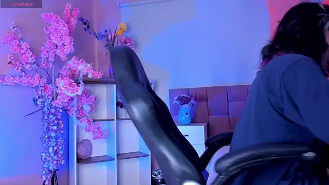 Snapshot of dandii_69 chatting on 10/15/25, 08:42 dandii 69 online show from 10/15/25, 08:42