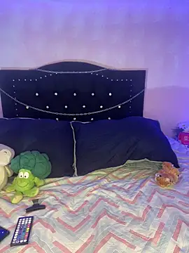 terra sunligth online show from 09/19/25, 02:35